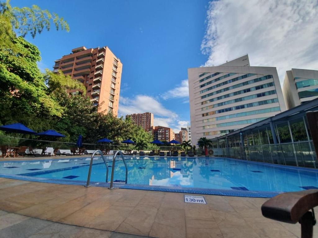 Hotel San Fernando Plaza Medellin Bagian luar foto
